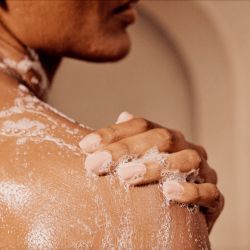 Gel douche apaisant et hydratant - Awaken Body Wash - Innersense - 250ml